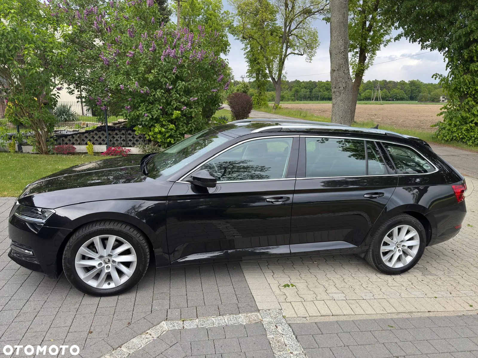 Skoda Superb 2.0 TDI Ambition DSG7 - 11