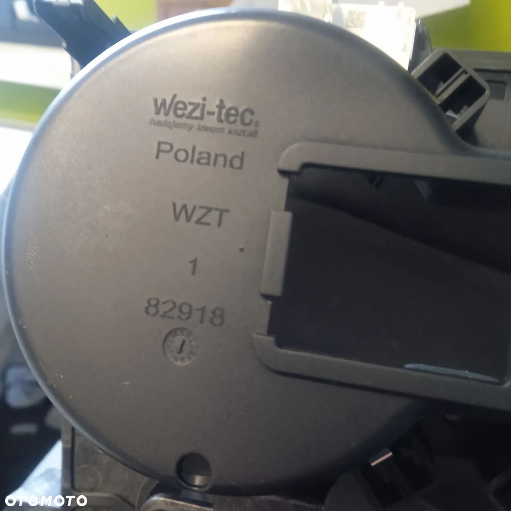 Ramka tunelu środkowego A4 B9 8W1864261C - 5