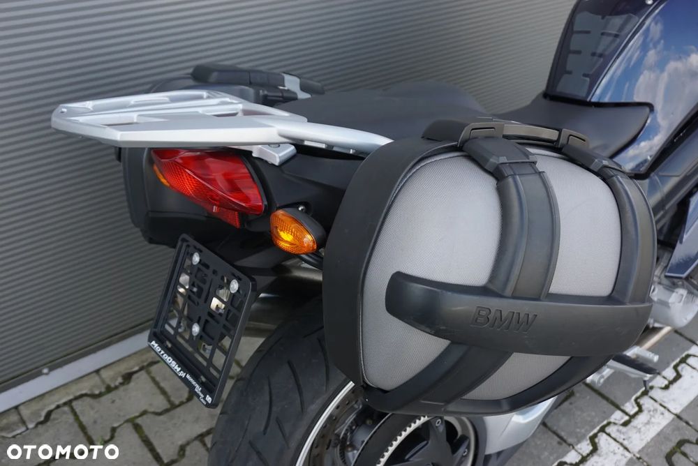 BMW F - 4