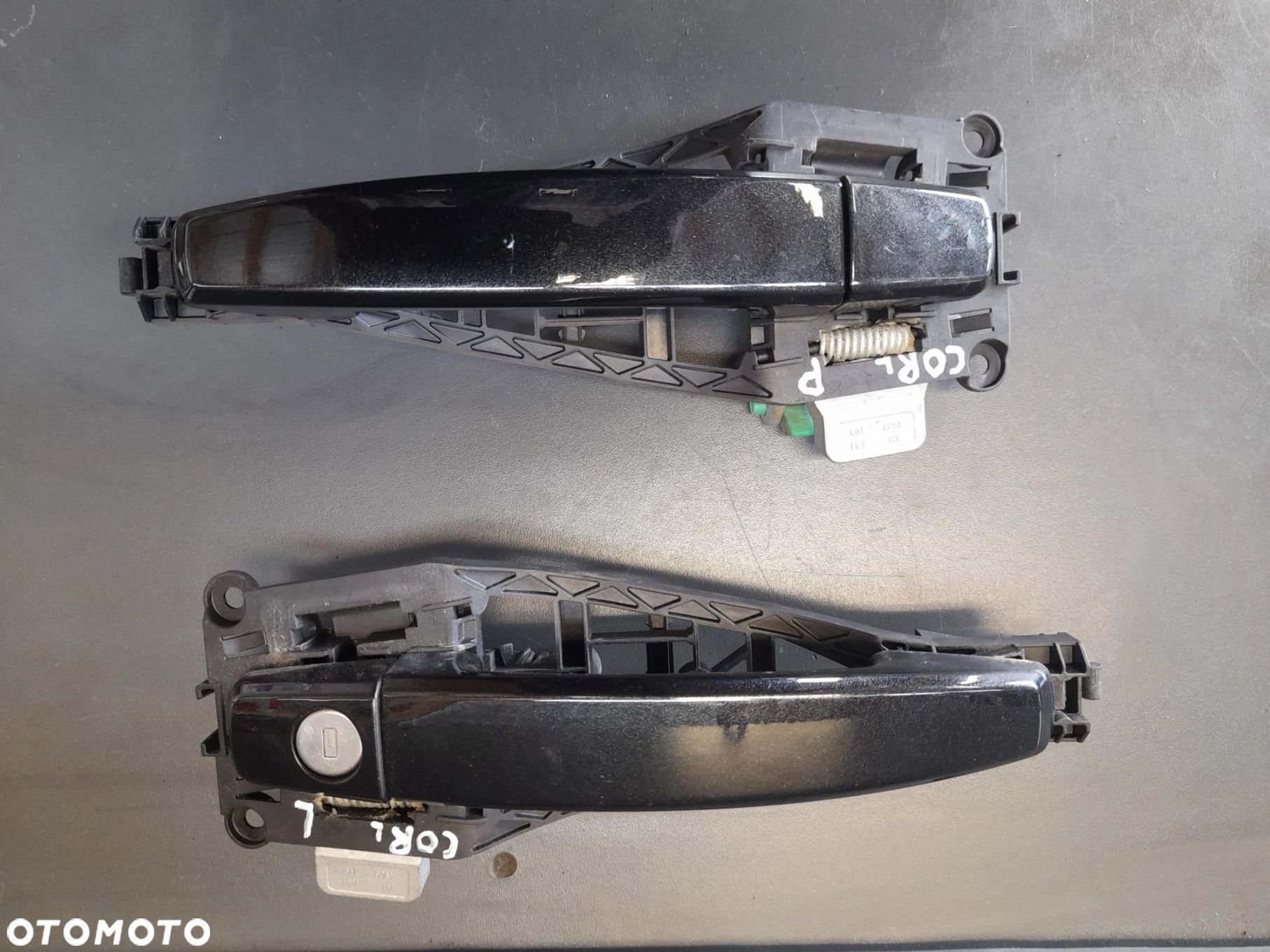 Corsa D klamka drzwi przód przednia komplet 3d kolor: Z 22C Opel * - 1