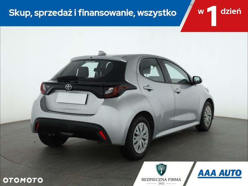 Toyota Yaris - 7