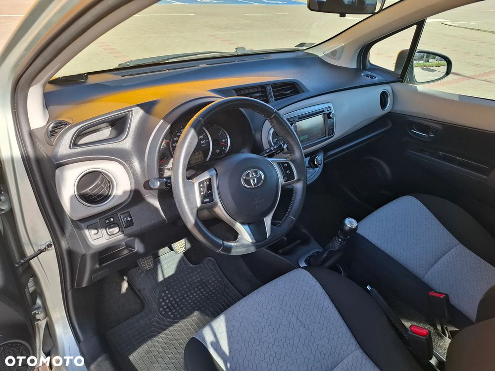 Toyota Yaris 1.33 Prestige - 17