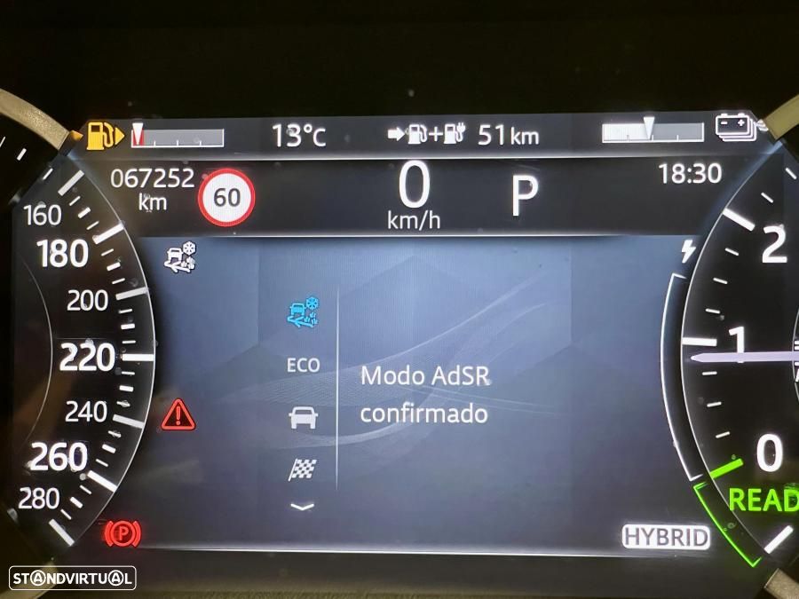 Jaguar E-Pace 1.5 P300e R-Dynamic HSE AWD Aut. - 35