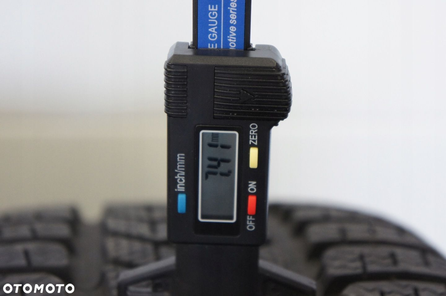 NR 276 Koła Zimowe Alufelgi AUDI A6 C6 225/50/17 Pirelli 7mm - 8