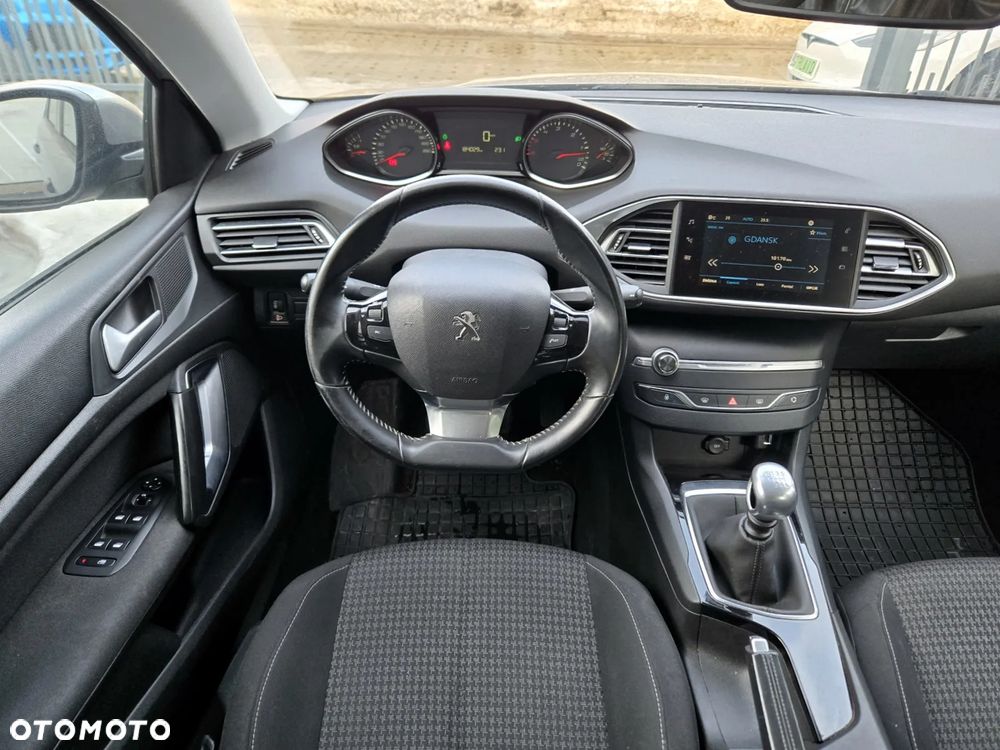 Peugeot 308 - 6