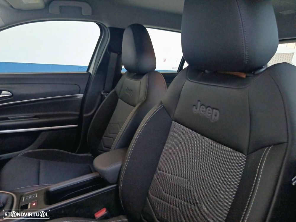 Jeep Avenger 1.2 GSE T3 Altitude - 9