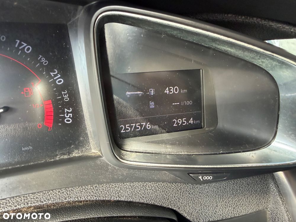 Citroën DS5 Hybrid4 EGS6 SoChic - 16