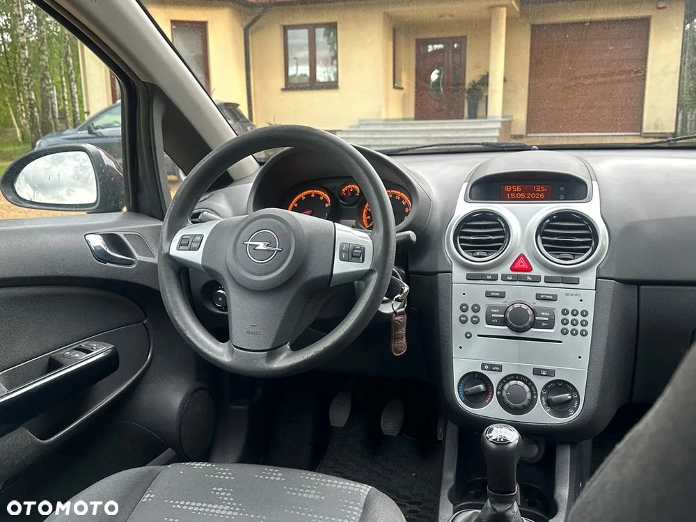 Opel Corsa 1.2 16V Essentia - 15