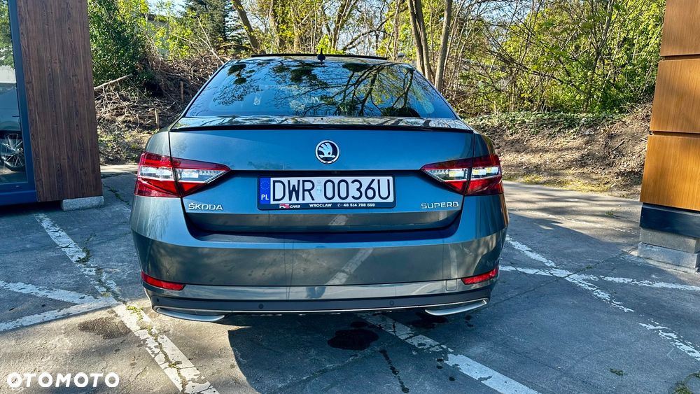 Skoda Superb 2.0 TSI DSG SportLine - 7