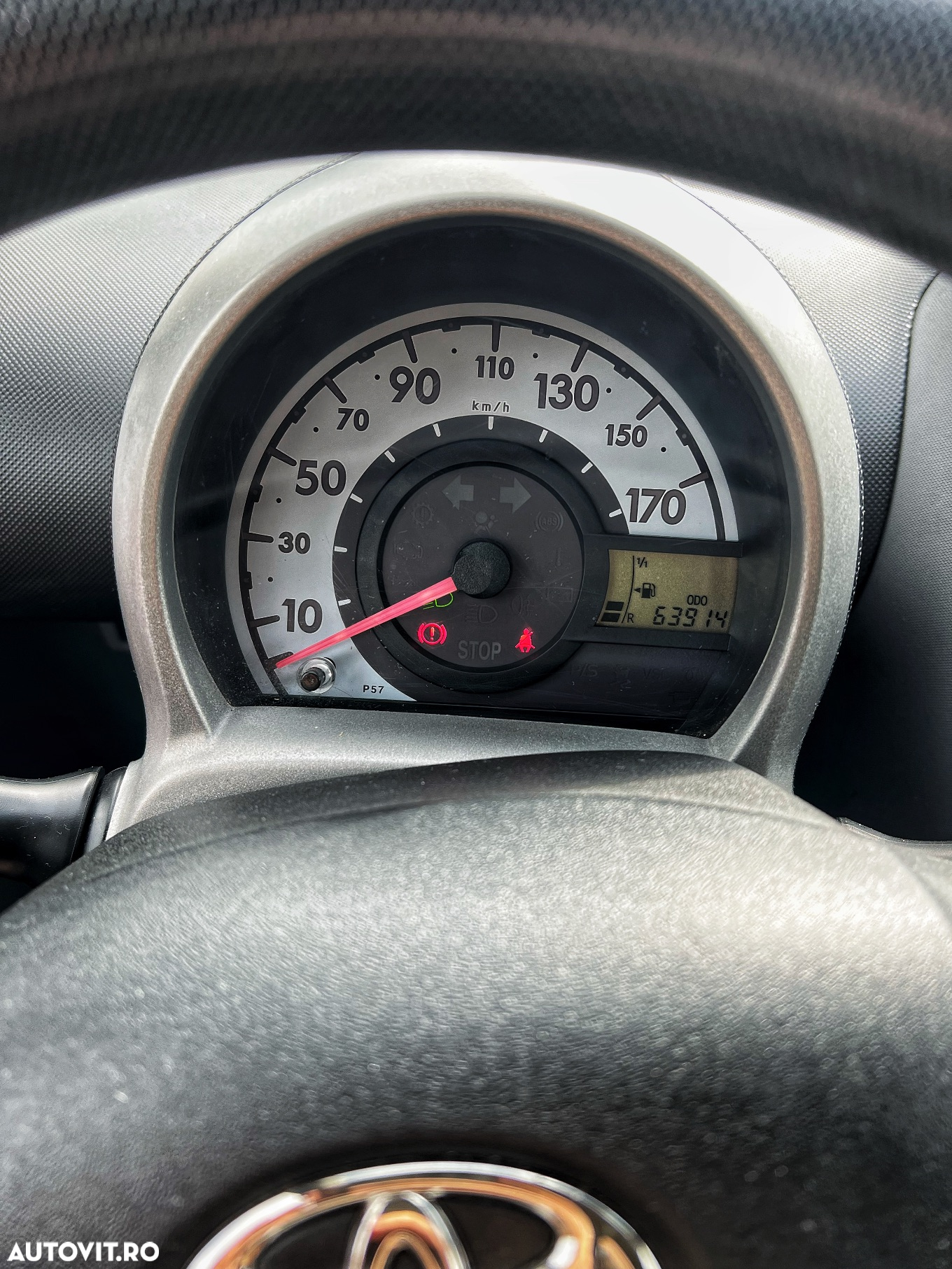 Toyota Aygo + 1.0 VVT-i - 10