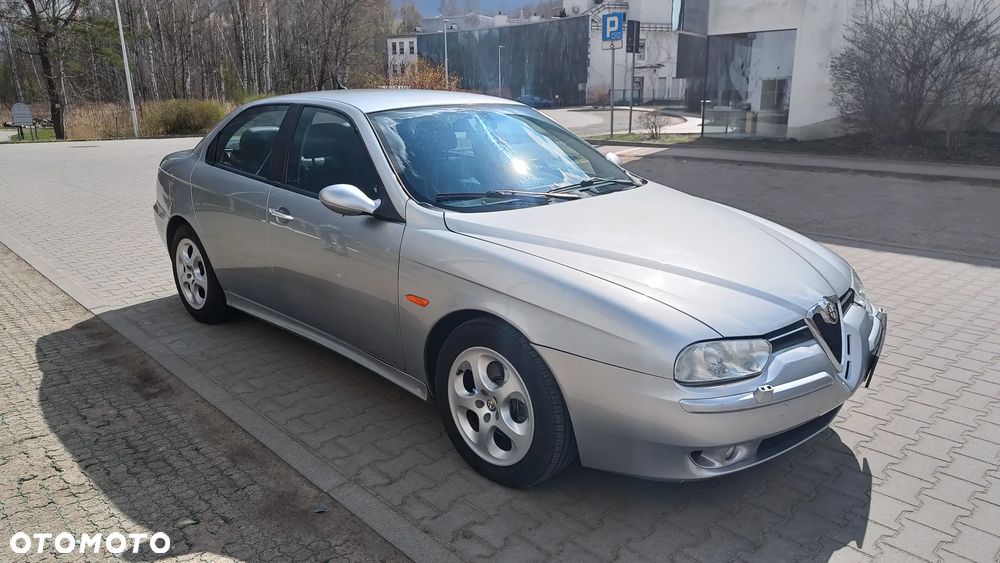 Alfa Romeo 156 2.5 V6 24V Distinctive - 24