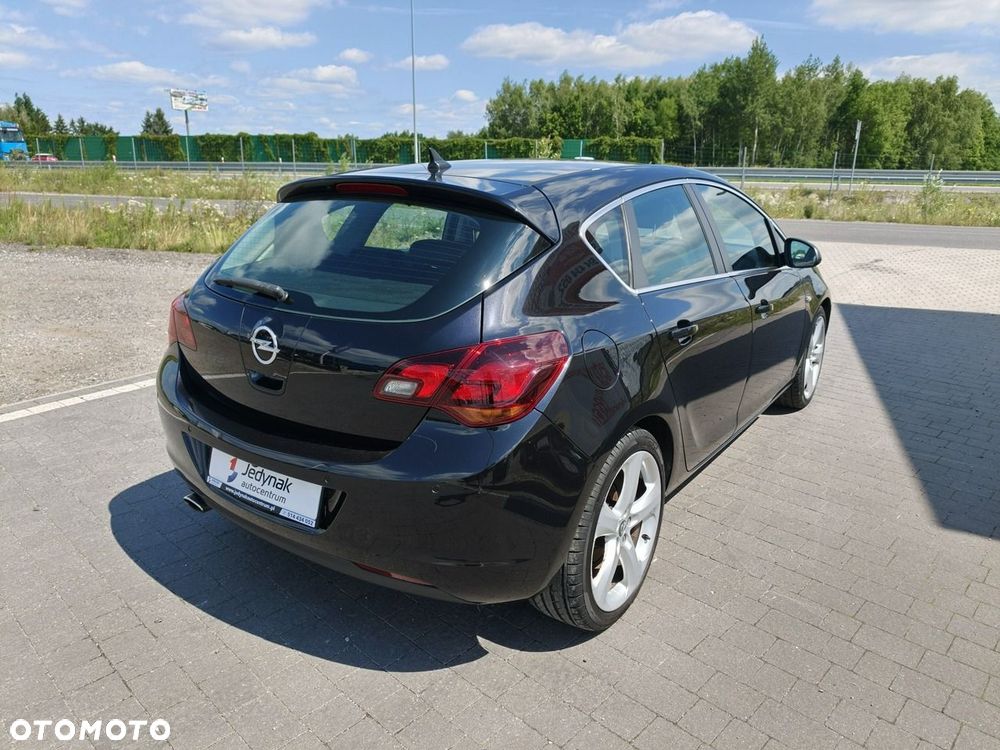 Opel Astra - 9