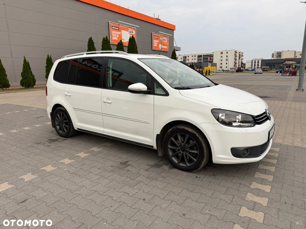 Volkswagen Touran 2014 photo 5