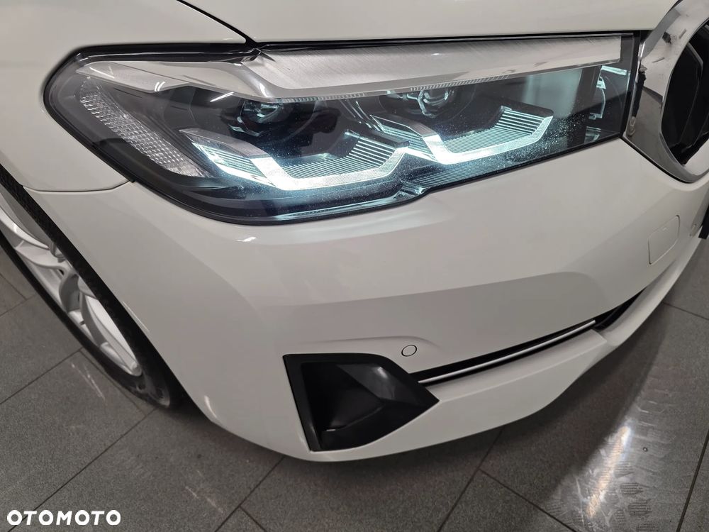 BMW Seria 5 518d mHEV Luxury Line sport - 28
