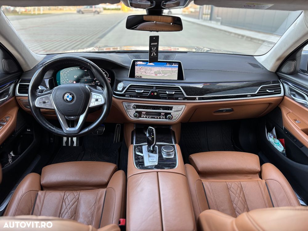 BMW Seria 7 750i xDrive - 6