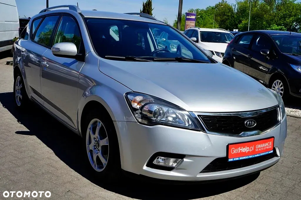Kia Ceed - 13