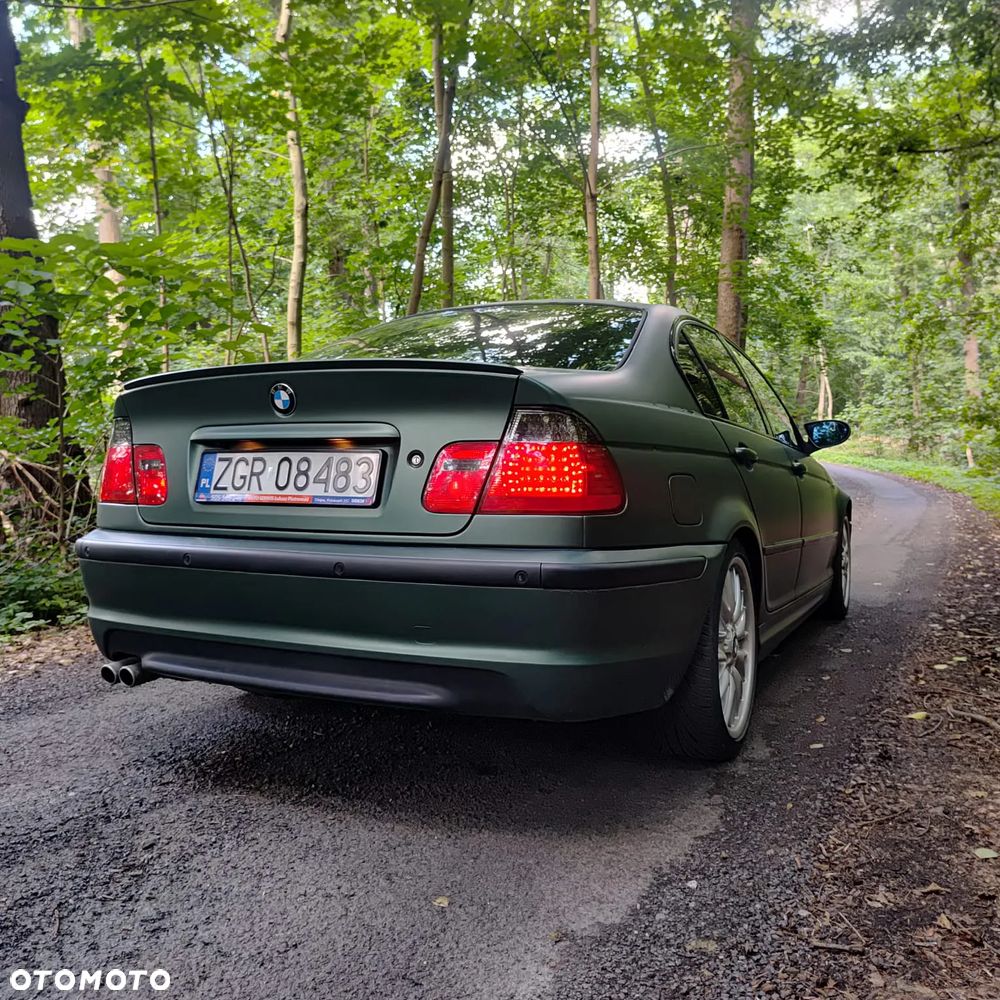 BMW Seria 3 325i - 8
