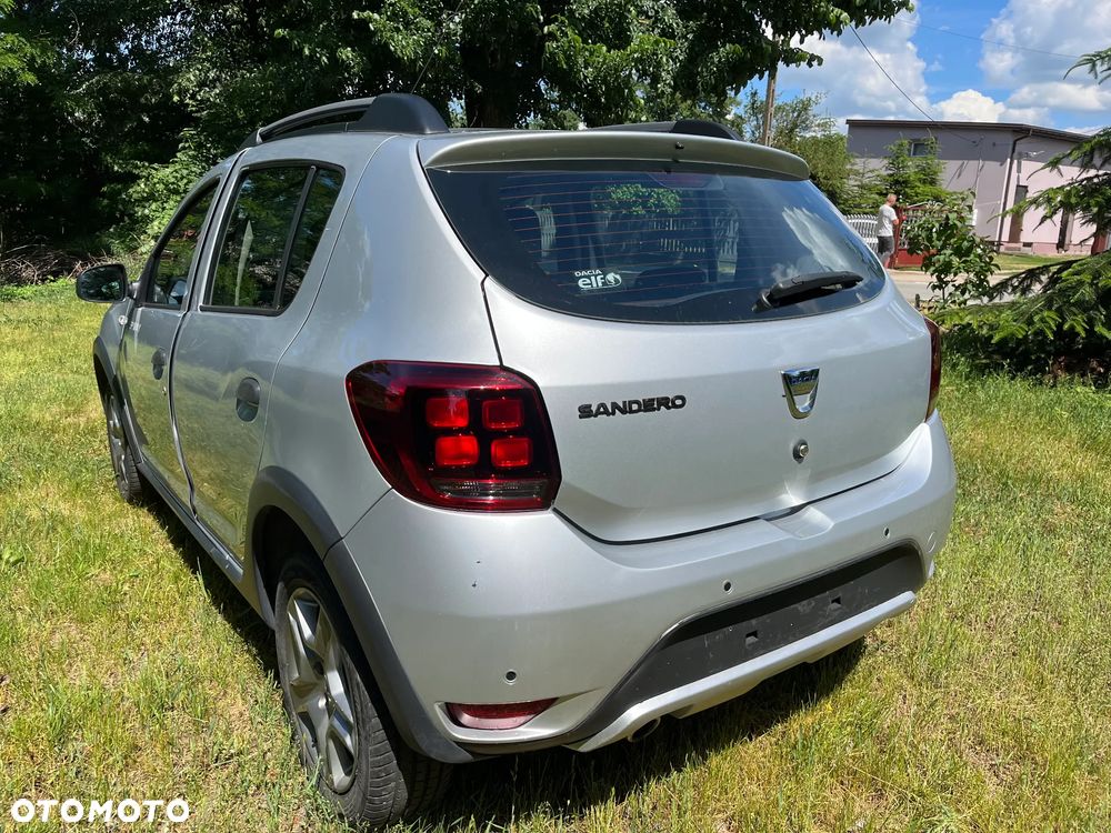 Dacia Sandero dCi 90 S&S Laureate - 7