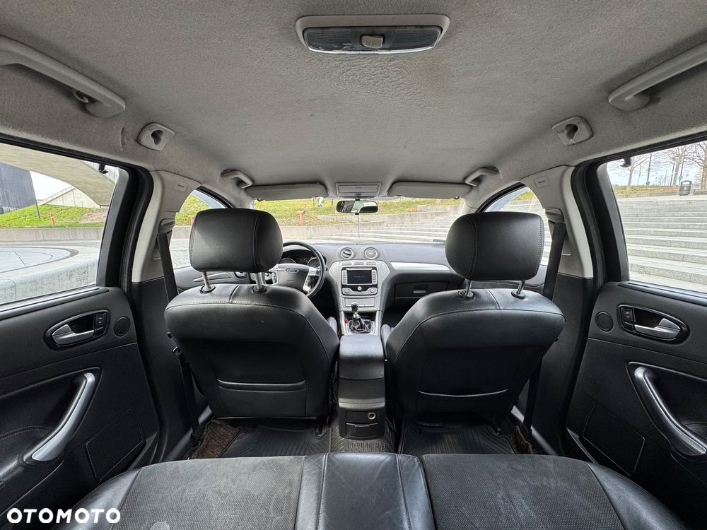 Ford Mondeo 2.0 TDCi Titanium - 17