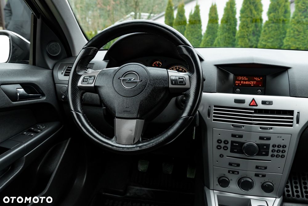 Opel Astra 1.4 Elegance - 28