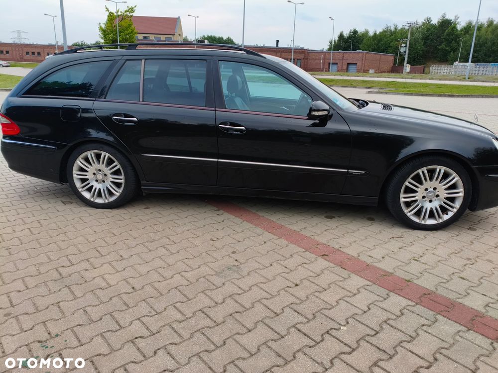 Mercedes-Benz Klasa E 500 4-Matic Avantgarde - 4