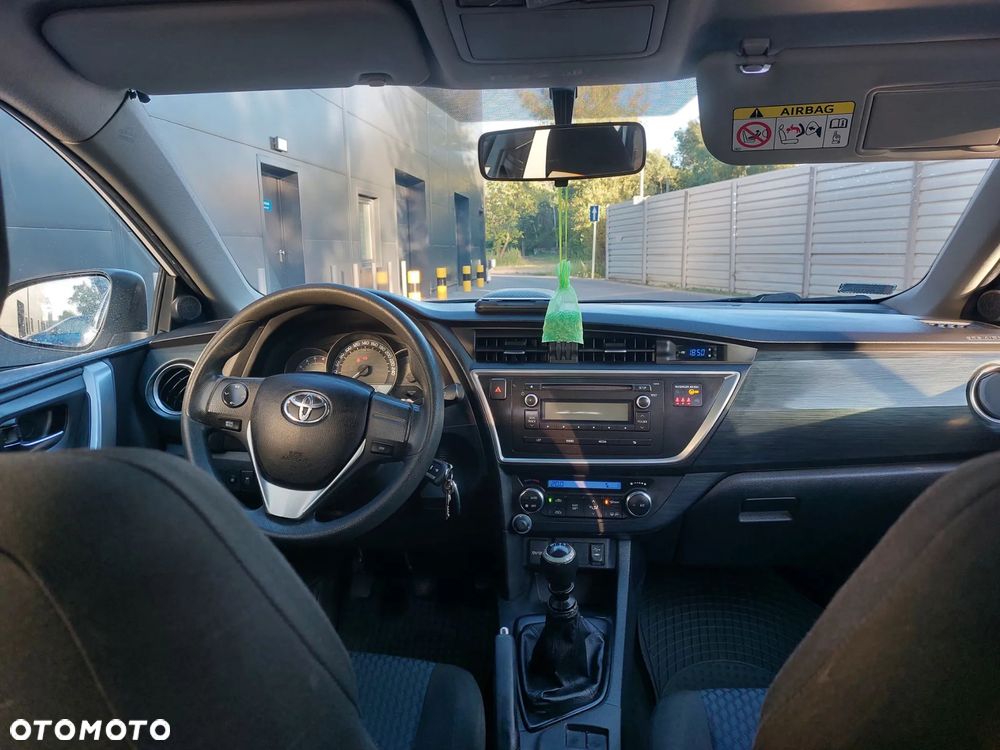 Toyota Auris 1.4 D-4D Active - 7