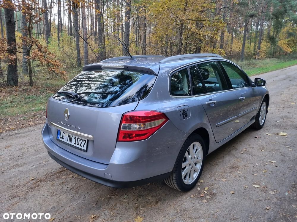 Renault Laguna 2009 photo 3