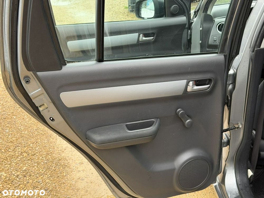 Suzuki Swift - 14