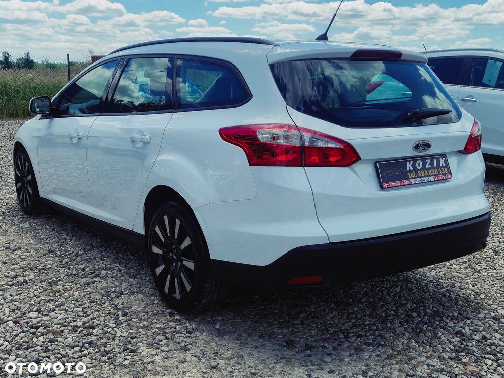 Ford Focus 1.6 TDCi DPF SYNC Edition - 15