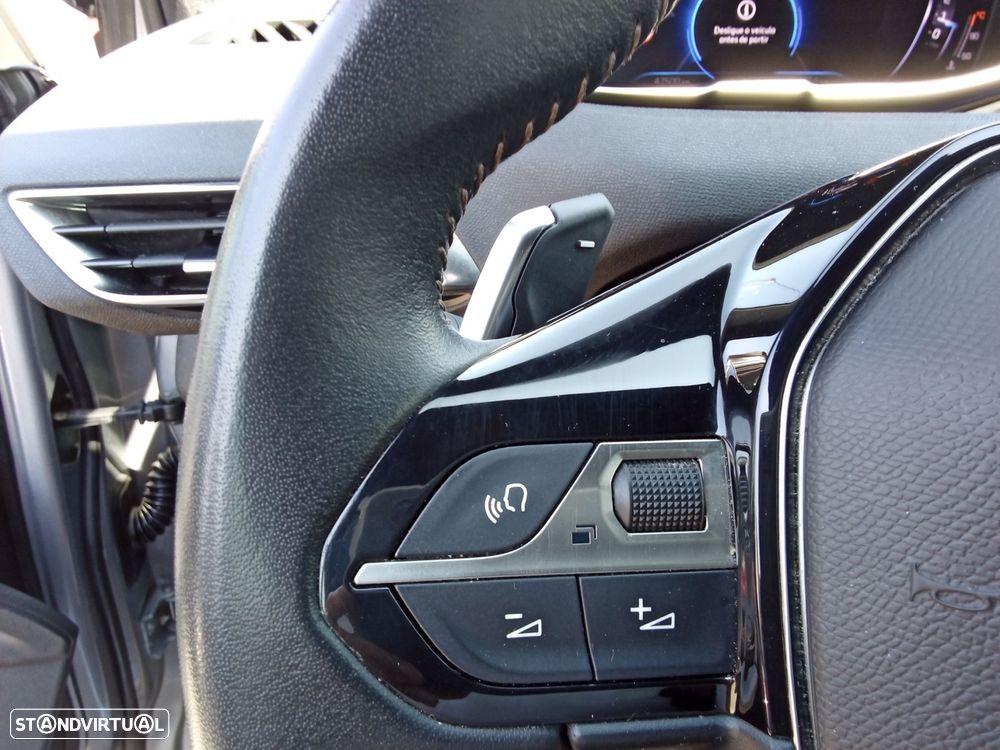 Peugeot 5008 1.5 BlueHDi Allure Pack EAT8 - 18
