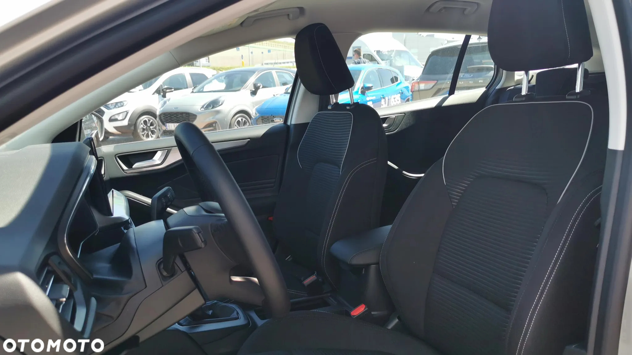 Ford Focus 1.0 EcoBoost Titanium - 11