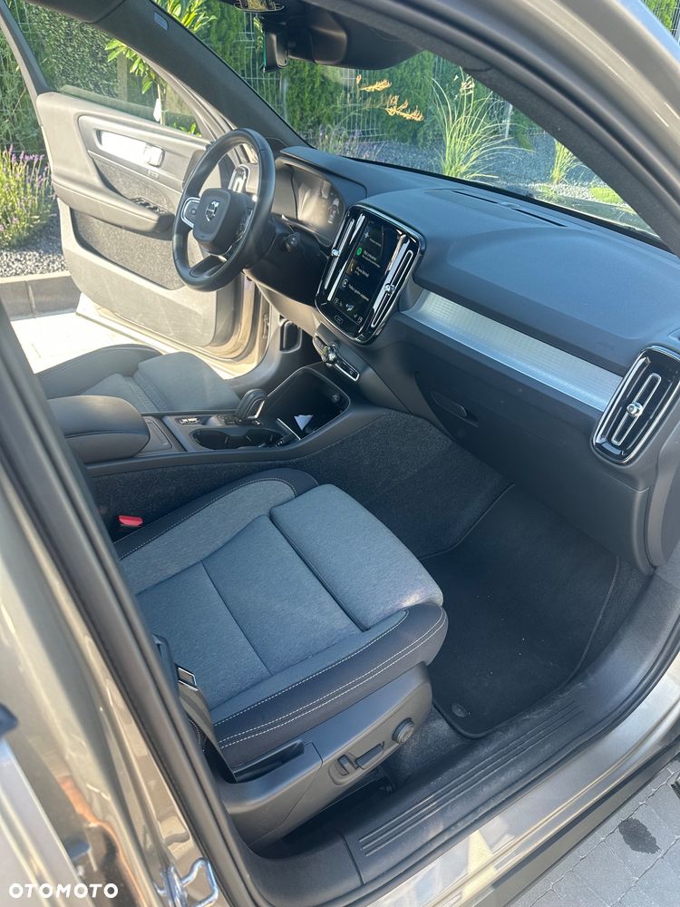 Volvo XC 40 T3 Momentum Pro - 18