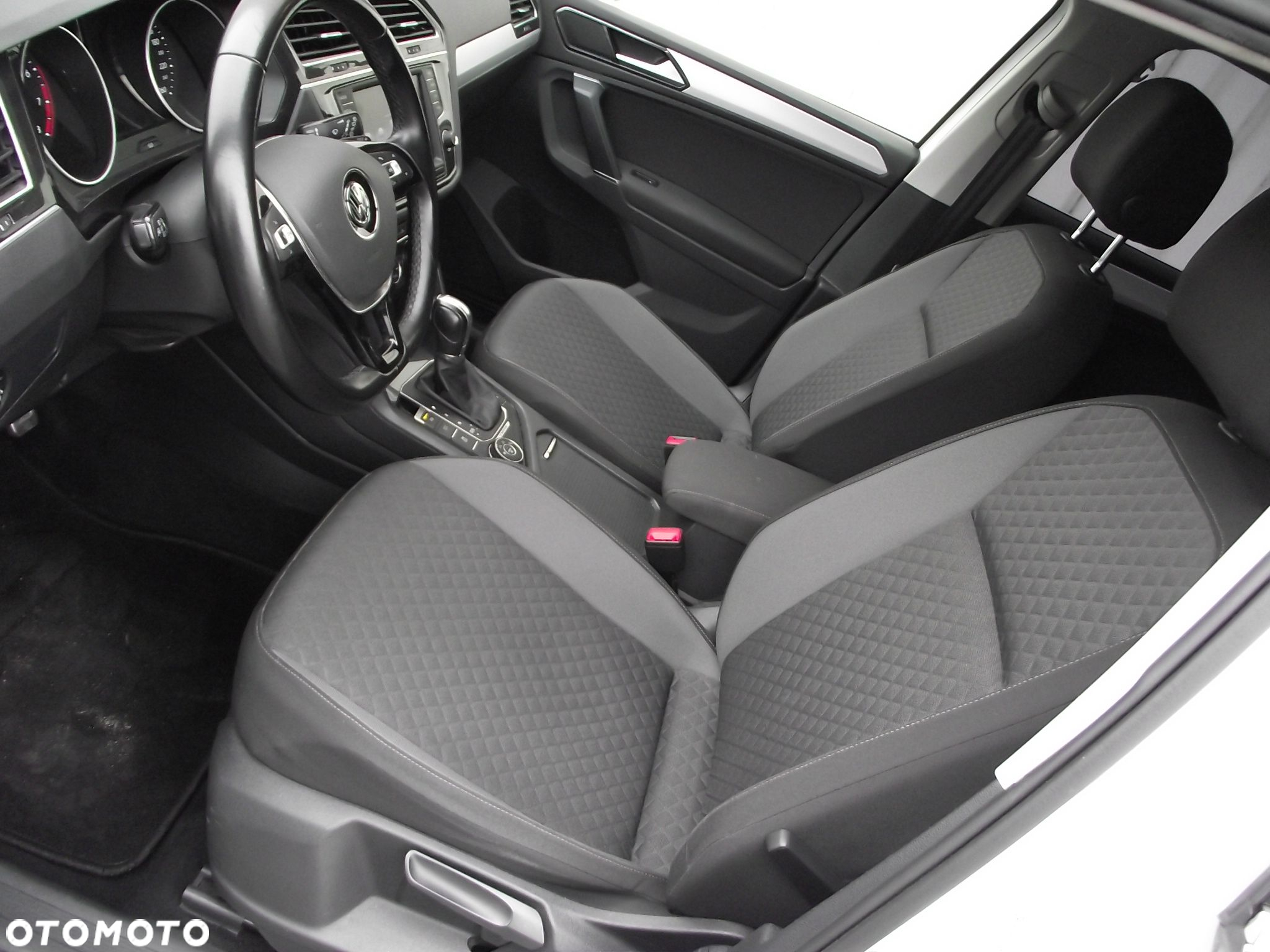Volkswagen Tiguan 2.0 TSI 4Motion (BlueMotion Technology) DSG Comfortline - 32