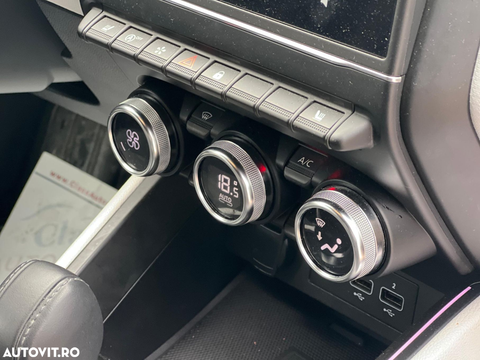 Renault Clio V TCe 90 CVT Techno - 14