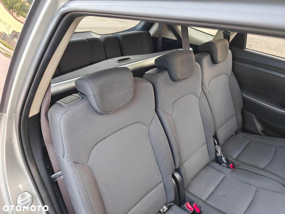 Kia Carens 1.7 CRDi L 7os - 18