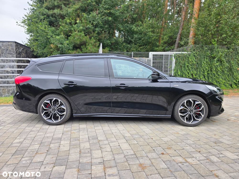 Ford Focus 1.5 EcoBoost ST-Line - 2