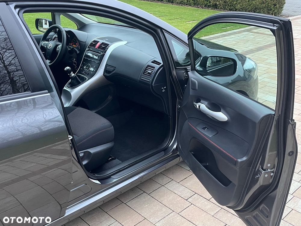 Toyota Auris 1.6 Life - 29