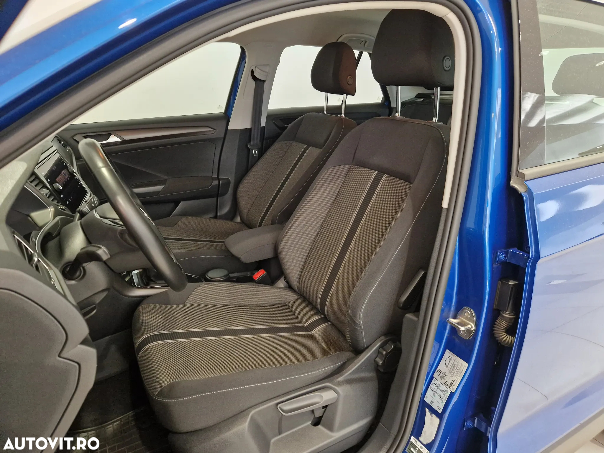 Volkswagen T-ROC 1.0 TSI Design - 11