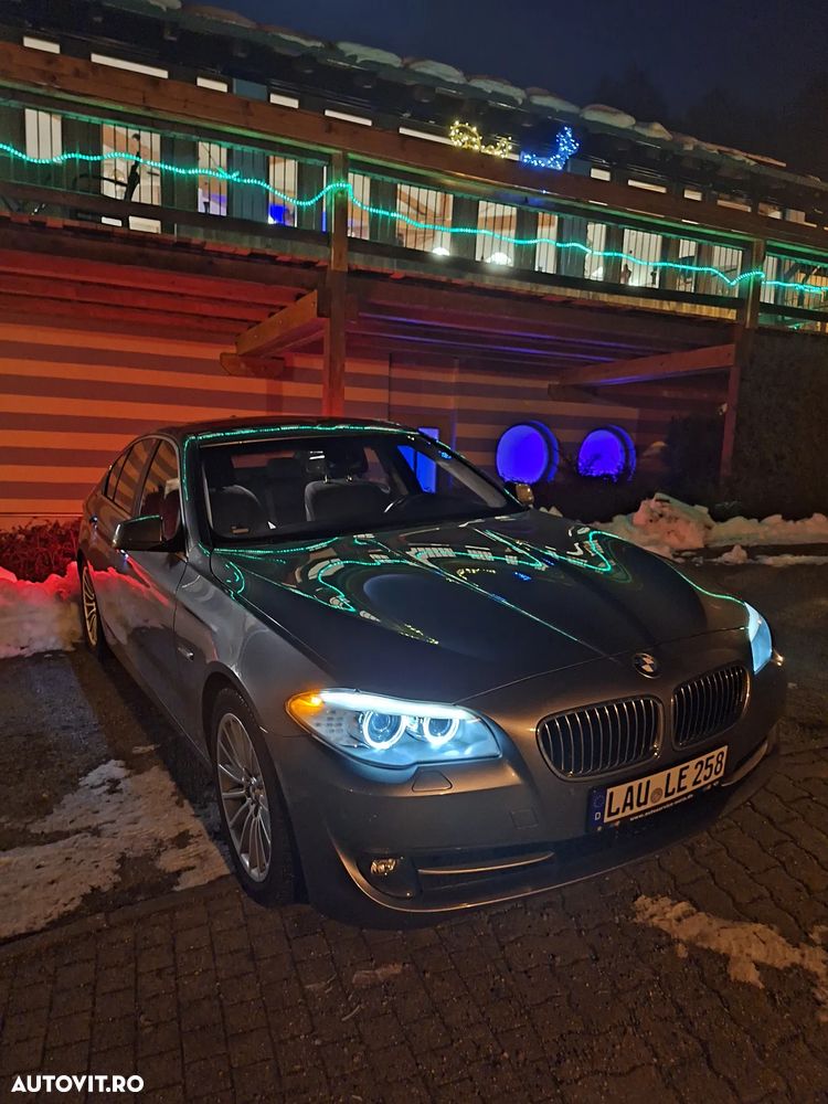 BMW Seria 5 520d Aut. - 32