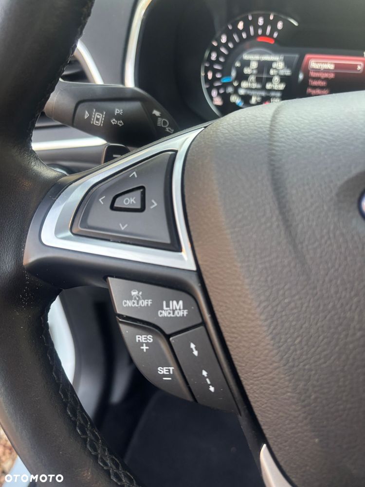 Ford S-Max 2.0 EcoBlue Titanium - 17