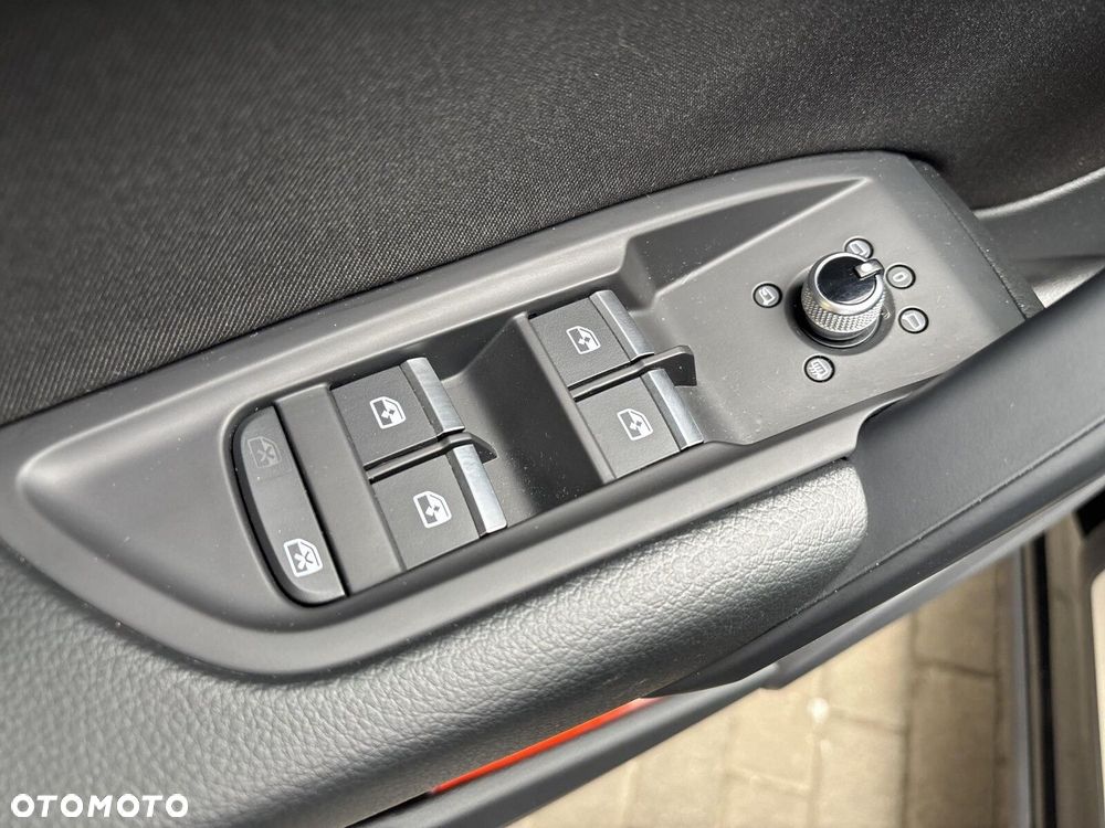 Audi Q5 Sportback - 24