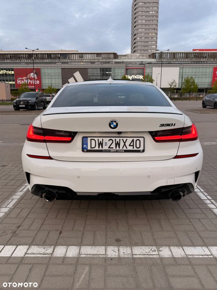 BMW Seria 3 330i M Sport - 7