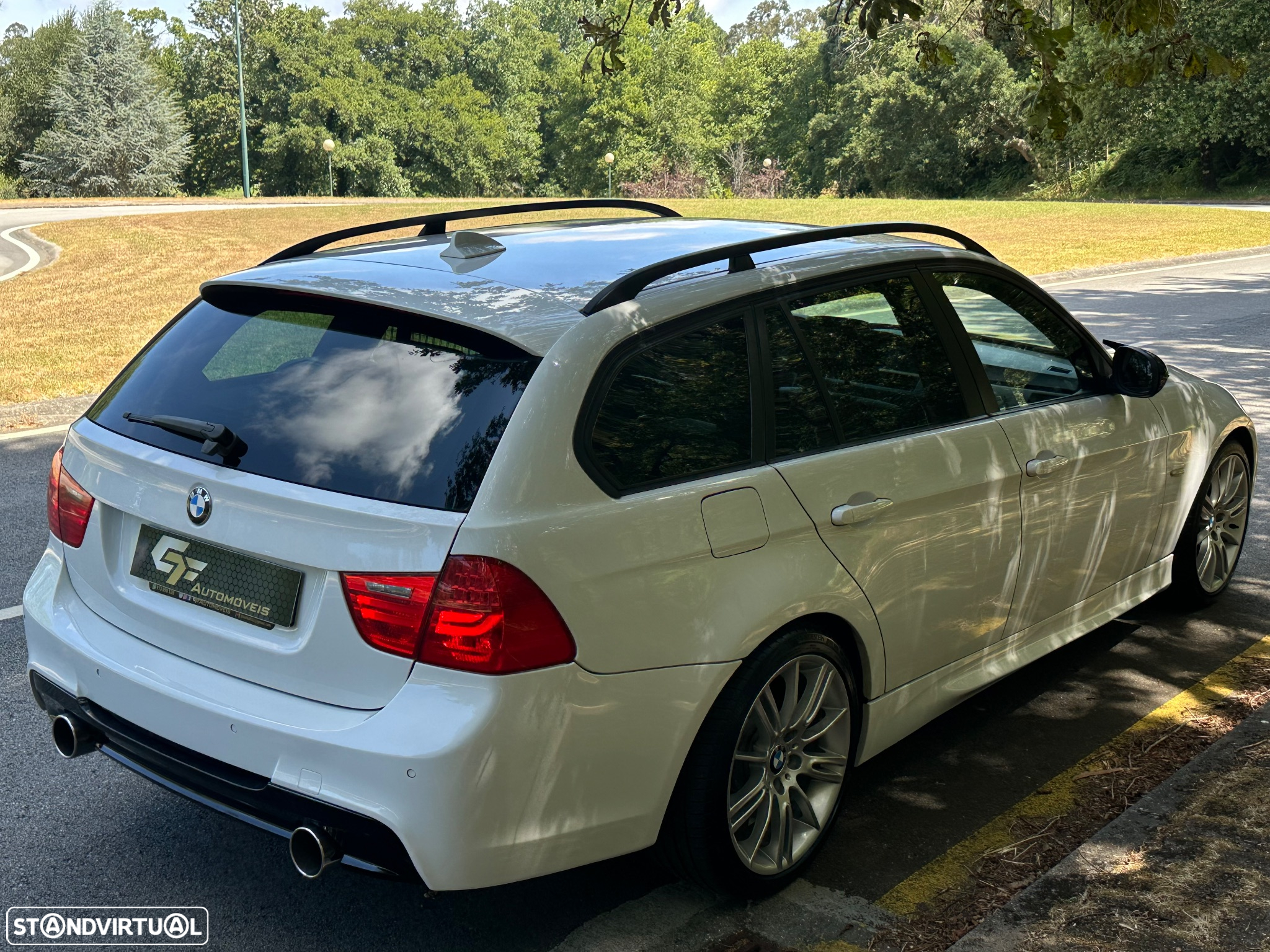 BMW 320 d Touring Navigation Sport - 3
