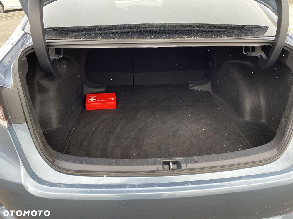 Toyota Corolla 1.8 Hybrid Comfort - 25