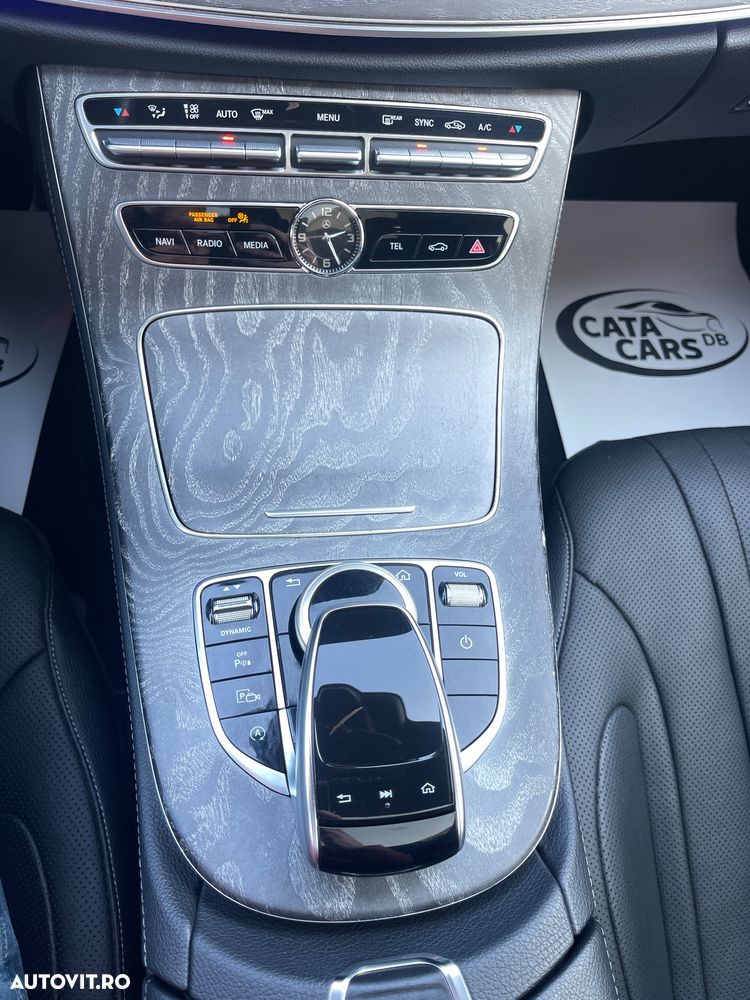 Mercedes-Benz CLS 350 d 4MATIC Aut - 36