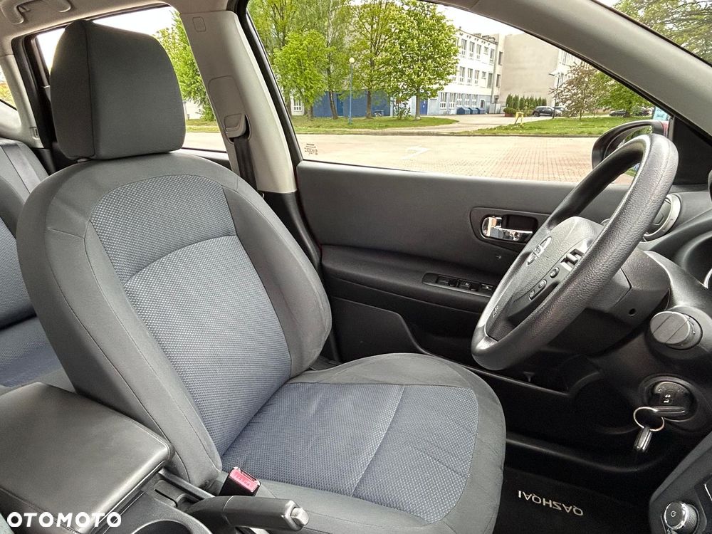 Nissan Qashqai 1.6 visia - 20