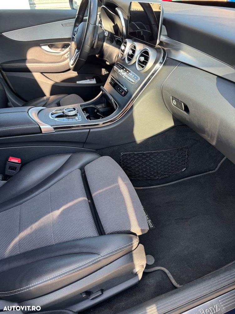 MERCEDES-BENZ C-Class 2019 — imagine 7