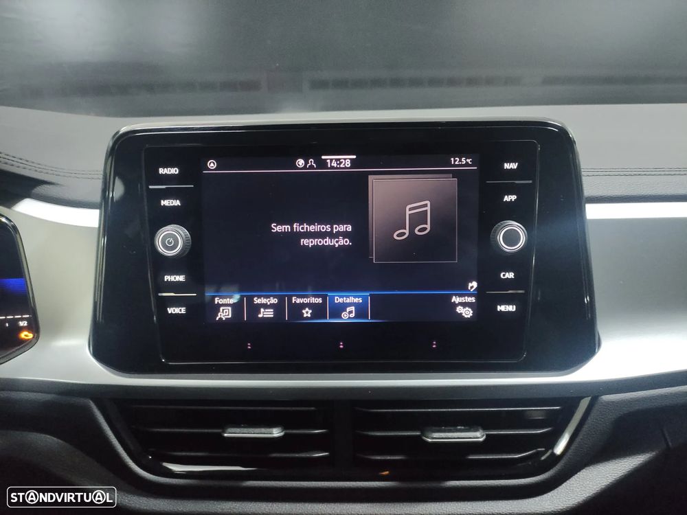 VW T-Roc 1.0 TSI - 13