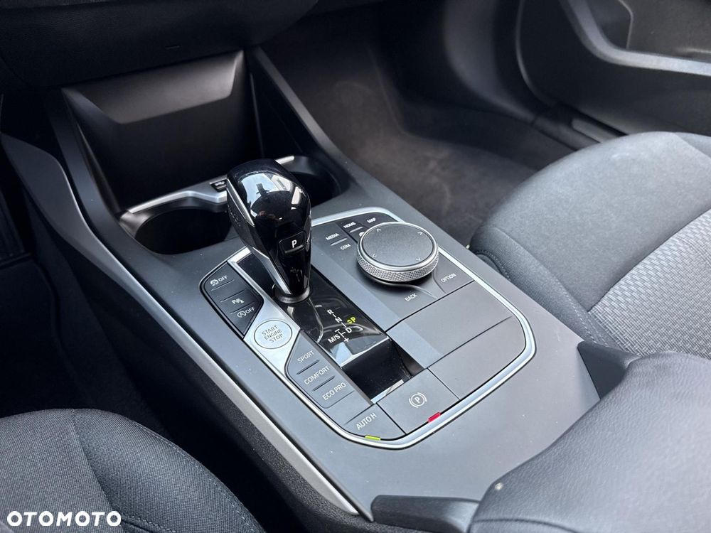 BMW Seria 1 - 15