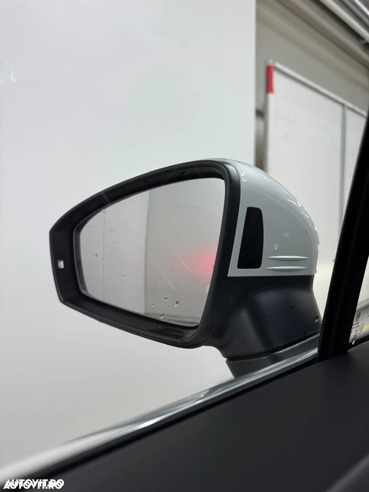 Volkswagen Tiguan - 17